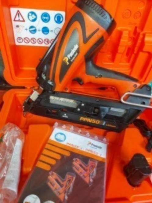Paslode ppn 50ci nagelpistool schiethamer tacker compleet, Doe-het-zelf en Verbouw, IJzerwaren en Bevestigingsmiddelen, Zo goed als nieuw