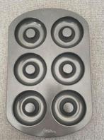 Nieuw wilton donut maker, Hobby en Vrije tijd, Taarten en Cupcakes maken, Ophalen, Nieuw, Cupcakes, Bakvorm