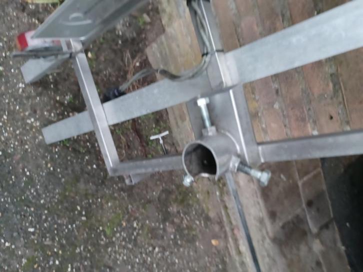 fietsdrager op auto knobbel, Auto diversen, Fietsendragers, Gebruikt, Trekhaakdrager, 2 fietsen, Elektrische fiets, Ophalen of Verzenden