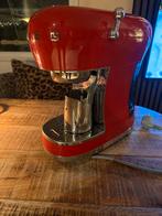 Smeg ECF02RDEU koffiemachine, 10 kopjes of meer, Ophalen of Verzenden, Koffiemachine