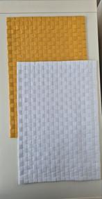 2 Placemats - Geel & Wit, Ophalen of Verzenden, Zo goed als nieuw, Bord
