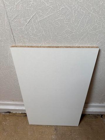 Meubelpaneel wit te koop beschikbaar voor biedingen