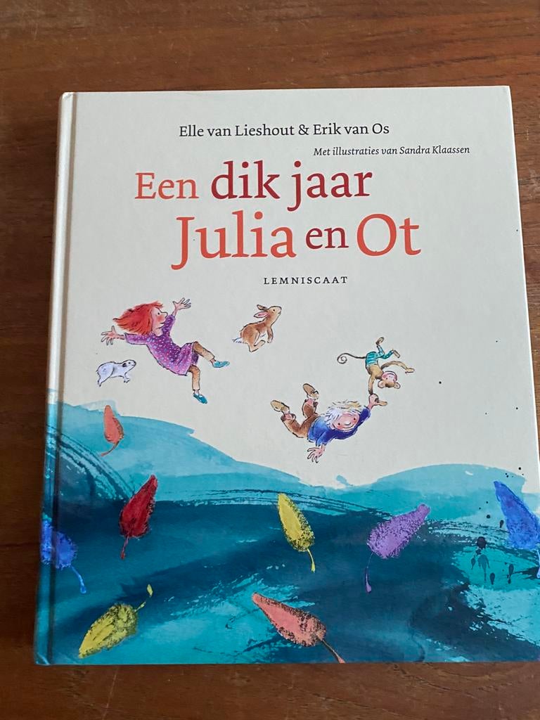 Een dik jaar Julia en Ot - Elle Lieshout & Erik van Os,, Fictie algemeen, Elle Lieshout; Erik Os, Ophalen of Verzenden, Zo goed als nieuw