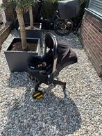 Doona auto stoel met iso fix, Kinderen en Baby's, Kinderwagens en Combinaties, Ophalen, Zo goed als nieuw, Overige merken