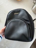 Zwarte Rugzak - Primark, Sieraden, Tassen en Uiterlijk, Overige merken, Minder dan 30 cm, 25 tot 40 cm, Ophalen of Verzenden