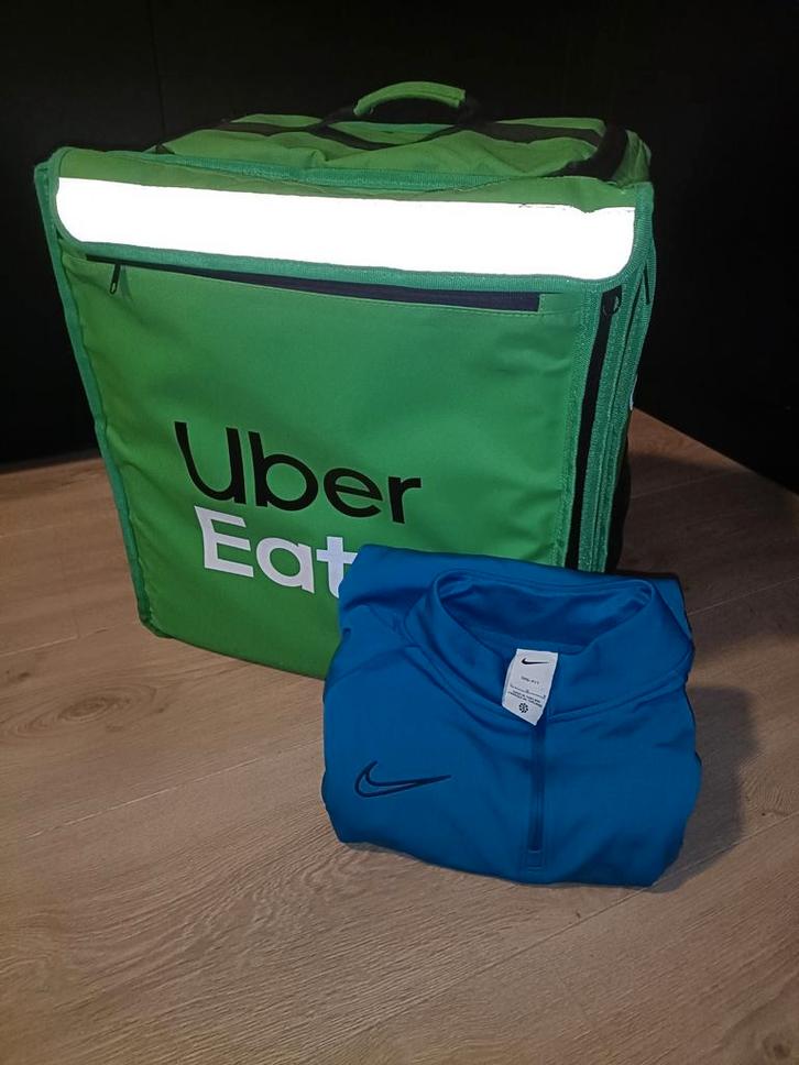 UberEATS Grote Tas + (L) Nike Academy 3/4-Zip Drill-Top, Fietsen en Brommers, Fietsaccessoires | Fietstassen, Zo goed als nieuw