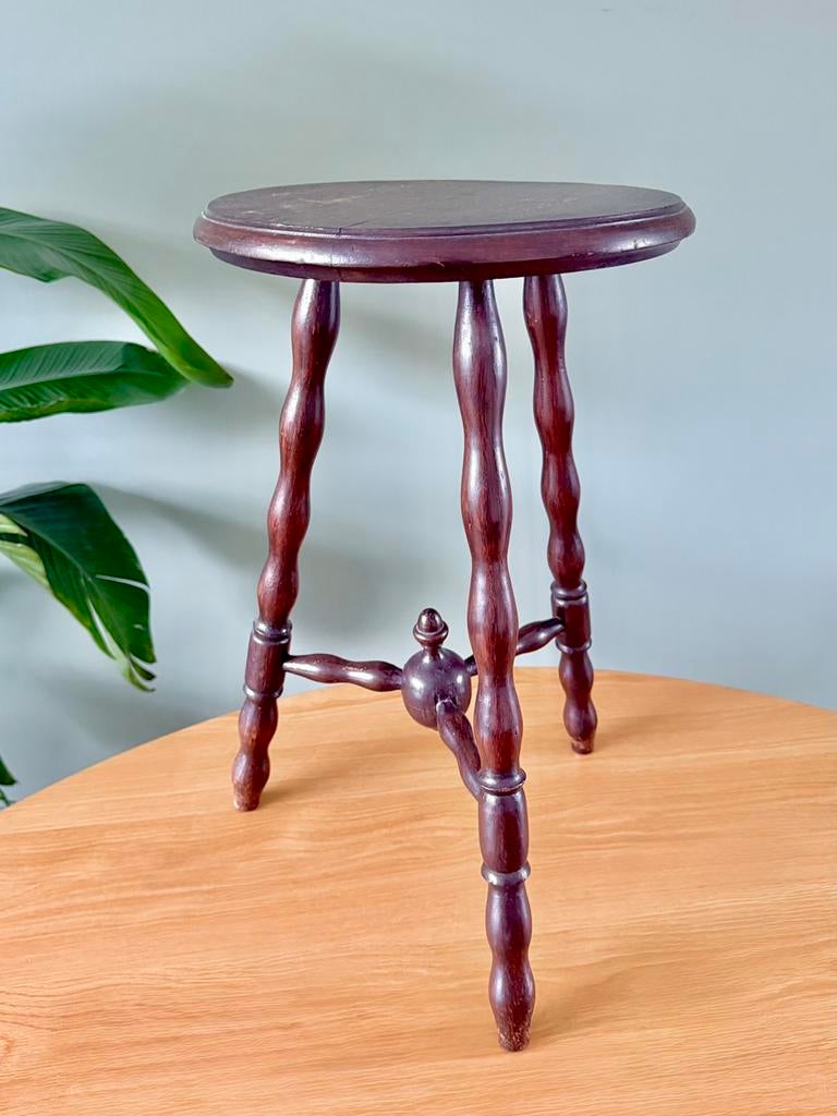 Vintage houten plantenstandaard kruk, Huis en Inrichting, Krukjes, Ophalen of Verzenden, Gebruikt, Hout