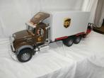 Bruder Mack truck met UPS afzetcontainer en accessoires, Ophalen, Zo goed als nieuw