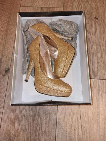 La Strada Gouden Glitter Pumps - Maat 37 beschikbaar voor biedingen