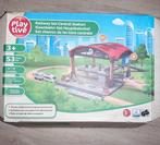 Treinstation, parkeergarage, vliegveldmet houten treinbaan, Ophalen, Gebruikt