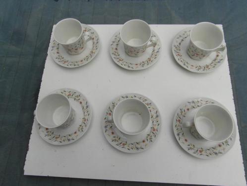 kop en schotels, schaaltjes diverse, messenset,wijnset, Huis en Inrichting, Keuken | Servies, Nieuw, Kop(pen) en/of Schotel(s)