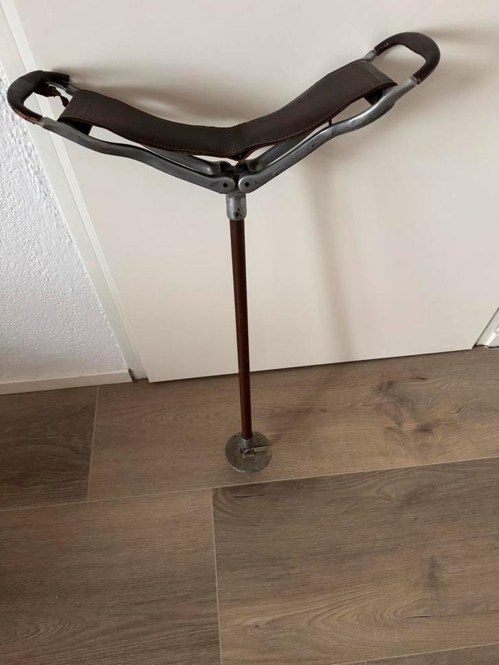 Vintage Wandelstok met Zitje / Zitstok met leer, Antiek en Kunst, Antiek | Overige Antiek, Ophalen of Verzenden