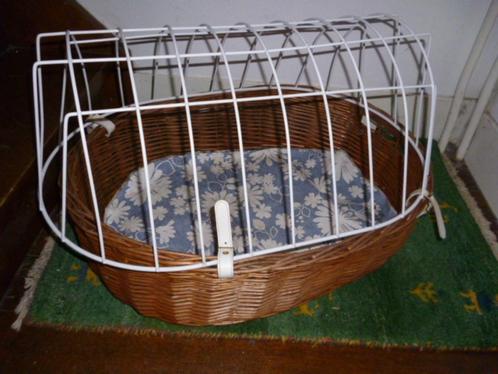 grote ovale puppymand met korf 60x40x20 cm, Dieren en Toebehoren, Hondenmanden, Zo goed als nieuw, Ophalen of Verzenden