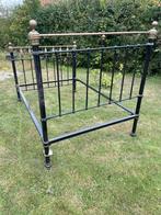 Frans gietijzeren bed. Inclusie bedbodem, Antiek en Kunst, Ophalen of Verzenden
