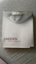 Kinderen van over de heke wereld, Ophalen of Verzenden, Zo goed als nieuw