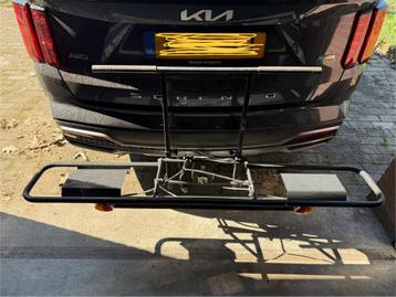 Stalen fietsendrager voor 2 fietsen. Zeer stevig.  beschikbaar voor biedingen