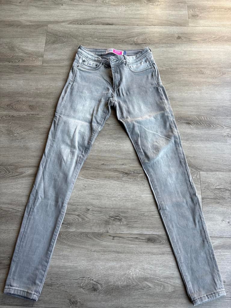 Grijze Superdry Alexia Jeans - Maat 27/32, Ophalen of Verzenden, Zo goed als nieuw, Grijs, W27 (confectie 34) of kleiner