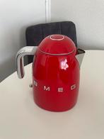 Smeg Waterkoker - Nieuw in Doos - Rood, Witgoed en Apparatuur, Waterkokers, 1 tot 2 liter, Ophalen of Verzenden, Nieuw, Draadloos