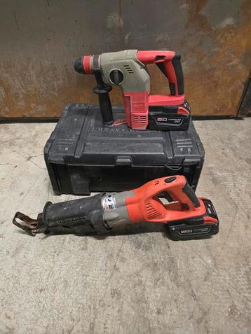 Milwaukee M28 combihamer en reciprozaag 2x accu en lader beschikbaar voor biedingen
