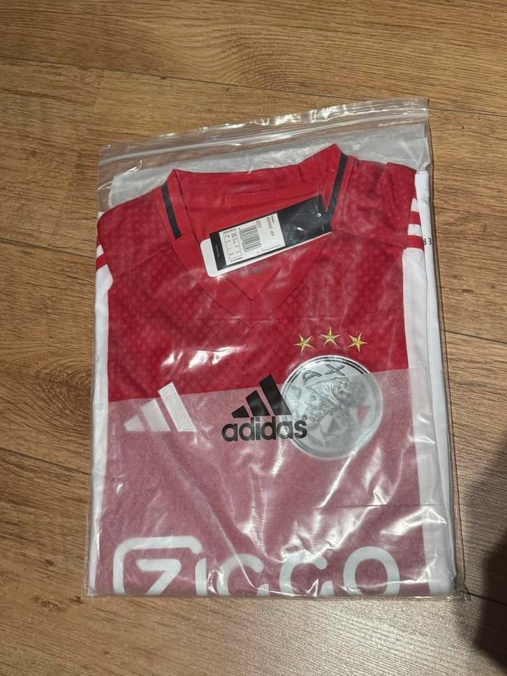 Ajax Voetbalshirt Maat M - Nieuw!, Kleding | Heren, T-shirts, Nieuw, Maat 48/50 (M), Rood, Ophalen of Verzenden