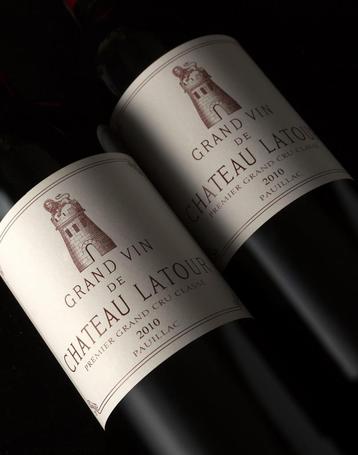 Chateau Latour 2010, 3 flessen in houten kist  beschikbaar voor biedingen