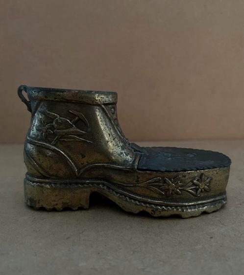 Antieke koperen schoen laars asbak sigaretten houder, Antiek en Kunst, Antiek | Koper en Brons, Ophalen