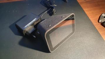 Lenovo smart clock beschikbaar voor biedingen