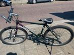 Fiets (Trek) met standaard, Zo goed als nieuw, Ophalen, Overige merken, Minder dan 10 versnellingen