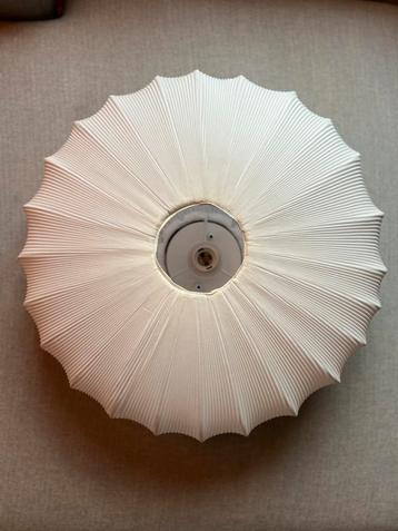 Witte ronde geribbelde plafondlamp stof, Westwing