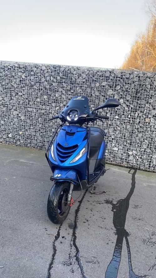 Piaggio zip4 takt 50cc, Fietsen en Brommers, Scooters | Piaggio, Gebruikt, Zip, Maximaal 45 km/u, Benzine, Ophalen