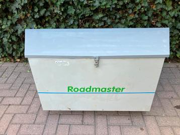 Grote stalen robuuste disselbak beschikbaar voor biedingen