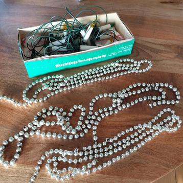 Vintage gekleurde kerstverlichting en 3 glazen slingers beschikbaar voor biedingen
