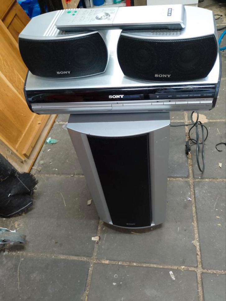 Sony home cinema set DAV-X1G / SS-WSX1G, Audio, Tv en Foto, Home Cinema-sets, Zo goed als nieuw, Dvd-speler, 2.1-systeem, 70 watt of meer