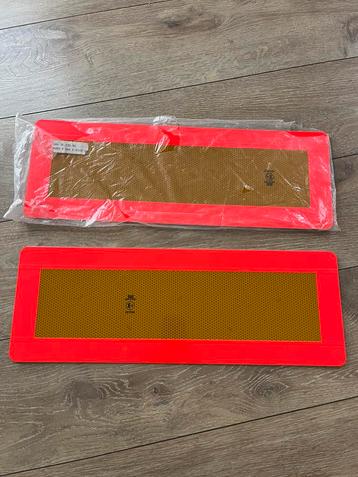Signaal platen  beschikbaar voor biedingen