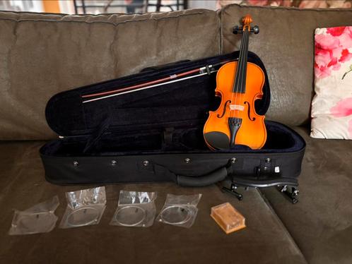 Viool 1/4, Muziek en Instrumenten, Strijkinstrumenten | Violen en Altviolen, Zo goed als nieuw, Viool, 1/4-viool, Met koffer, Ophalen