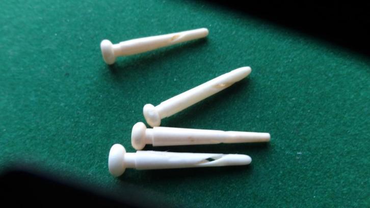 Zeldzaam Melklater / Uierprikker in Been  vroeg 20e eeuw, Antiek en Kunst, Antiek | Gereedschap en Instrumenten, Ophalen of Verzenden