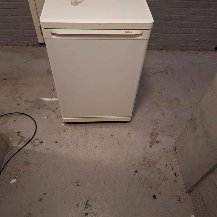 Bosch Koelkast Zonder Vriesvak - KTR15421(bezorging), Witgoed en Apparatuur, Overige Witgoed en Apparatuur, Gebruikt, Ophalen