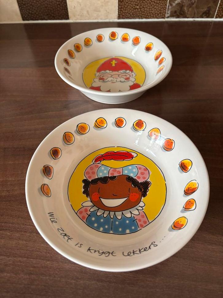 Blond Amsterdam Sinterklaas en piet Kommen Set, Huis en Inrichting, Keuken | Servies, Nieuw, Kom(men), Blond Amsterdam, Aardewerk