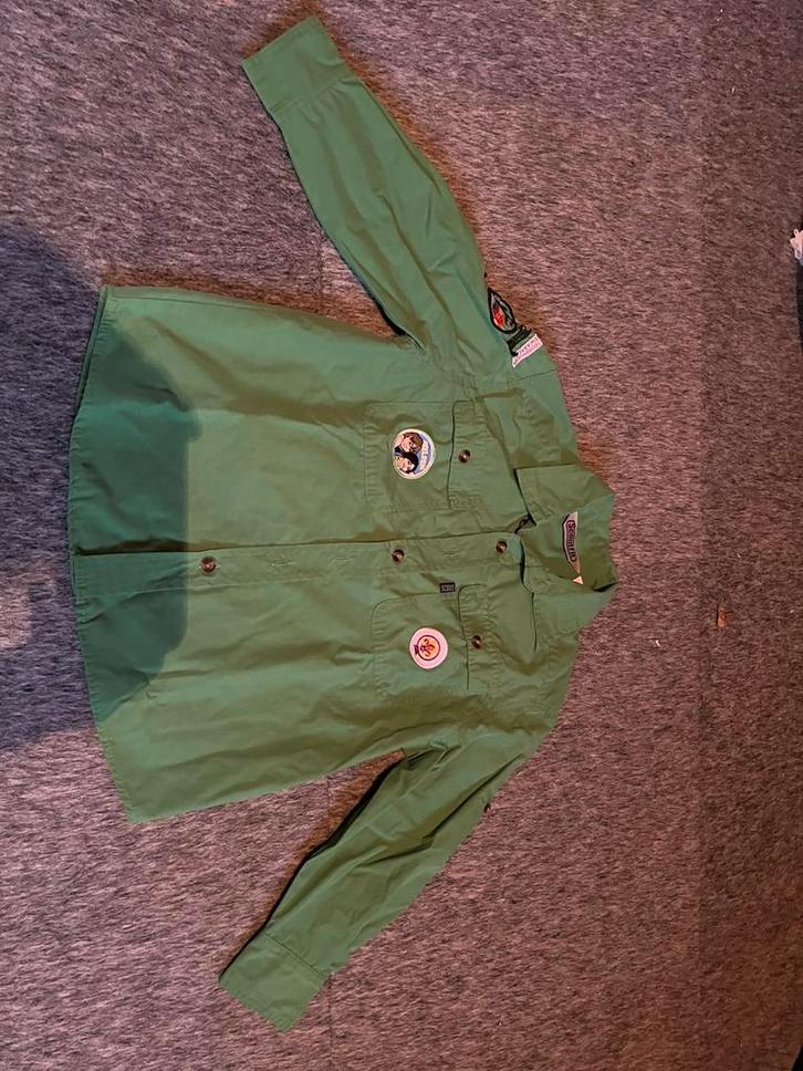 Scouting blouse welpen maar 128, Verzamelen, Scouting, Zo goed als nieuw, Kleding, Ophalen of Verzenden