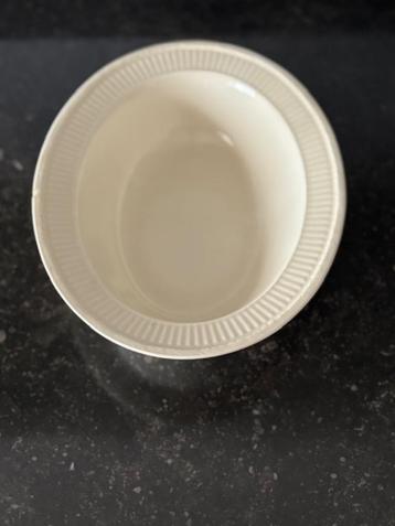 WEDGWOOD DIEPE SCHAAL beschikbaar voor biedingen