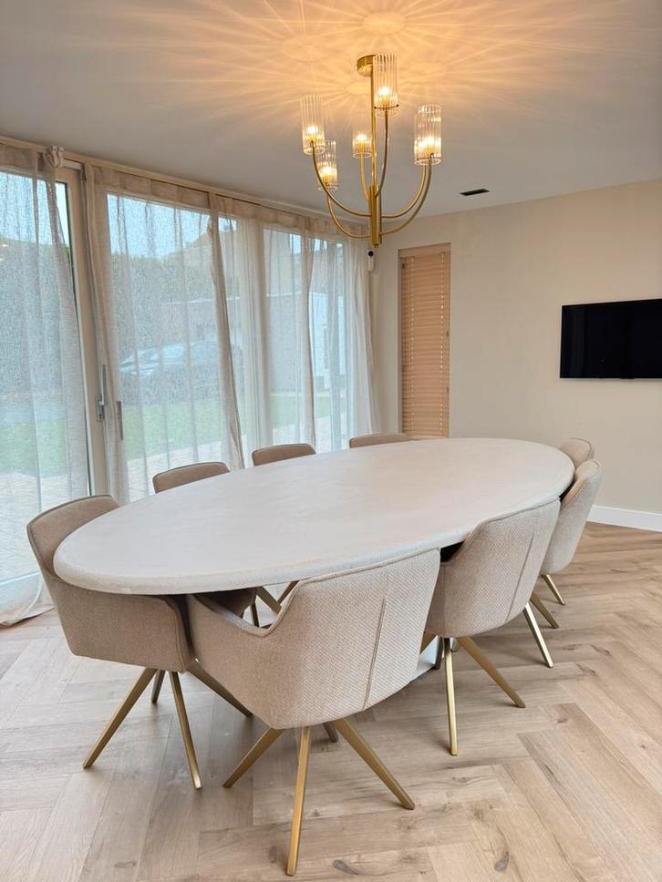 !!MOETNUWEG!! BETONLOOK TAFEL +8 STOELEN, Huis en Inrichting, Tafels | Eettafels, Zo goed als nieuw, 100 tot 150 cm, 200 cm of meer