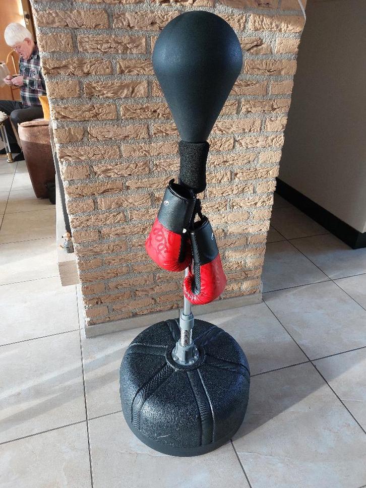 Boksbal Outshock op voet en verstelbare standaard 125-155 cm, Sport en Fitness, Boksen, Zo goed als nieuw, Boksbal, Ophalen