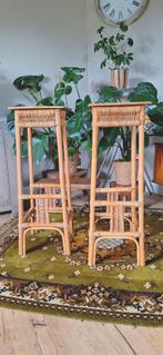 Plantentafel bijzettafel hoog rotan bamboe, Huis en Inrichting, Woonaccessoires | Zuilen en Pilaren, Ophalen