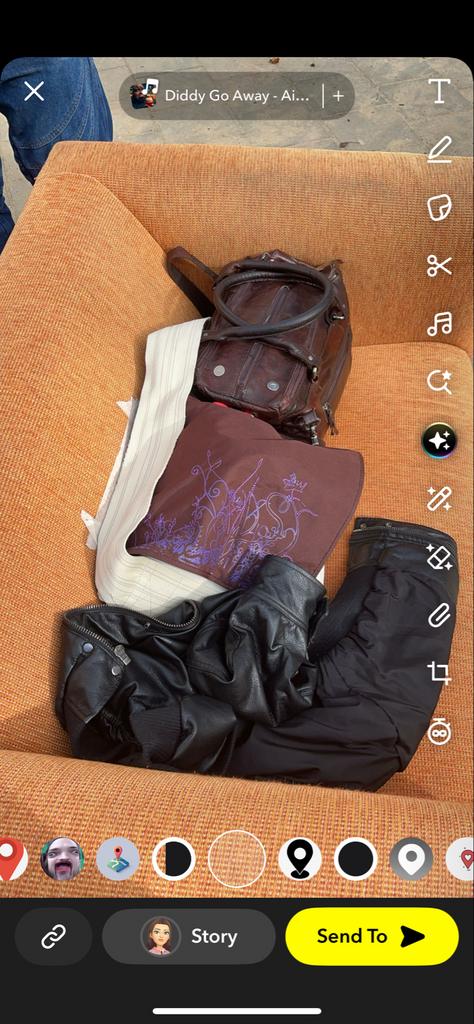 Oranje 2-zits bank - Gratis ophalen in Arnhem, Ophalen, Gebruikt