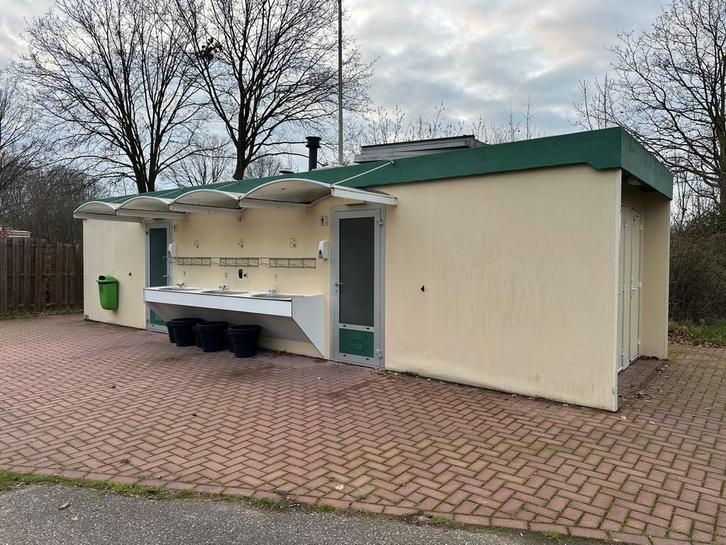Van Keulen Sanitair unit / toiletgebouw (boeren) camping, Doe-het-zelf en Verbouw, Sanitair, Zo goed als nieuw, Toilet, Koper