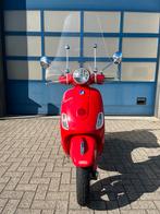 Vespa lx 50 2t brom 45km/h rood 1e eigenaar, Fietsen en Brommers, Scooters | Vespa, Maximaal 45 km/u, Ophalen of Verzenden, Zo goed als nieuw