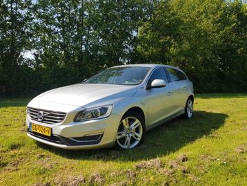 Volvo V60 D6 Twin Engine 288pk Geartronic AWD Plug In Hybrid beschikbaar voor biedingen
