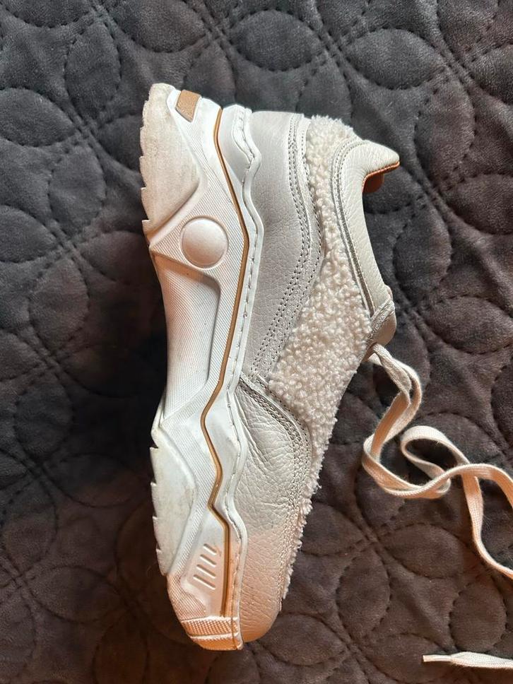 DWRS Saturnus Teddy Sneakers - Maat 39, Kleding | Dames, Schoenen, Zo goed als nieuw, Sneakers of Gympen, Wit, Ophalen of Verzenden