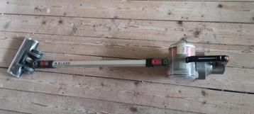Oplaadbare Dirt Devil Blade steel stofzuiger  beschikbaar voor biedingen