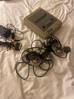 Super Nintendo (SNES) met 3 Controllers, Ophalen of Verzenden, Gebruikt, Met 3 controllers of meer